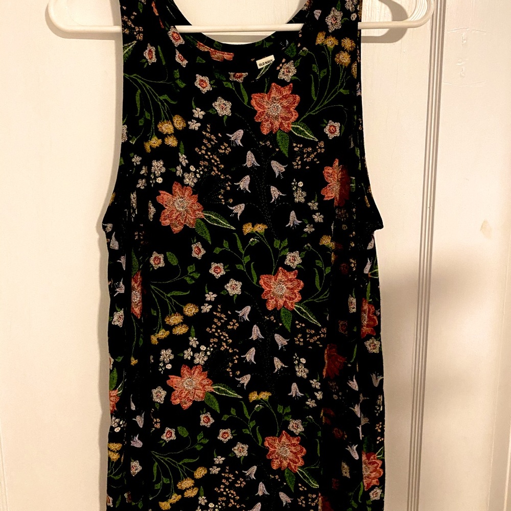 Old Navy floral luxe tee